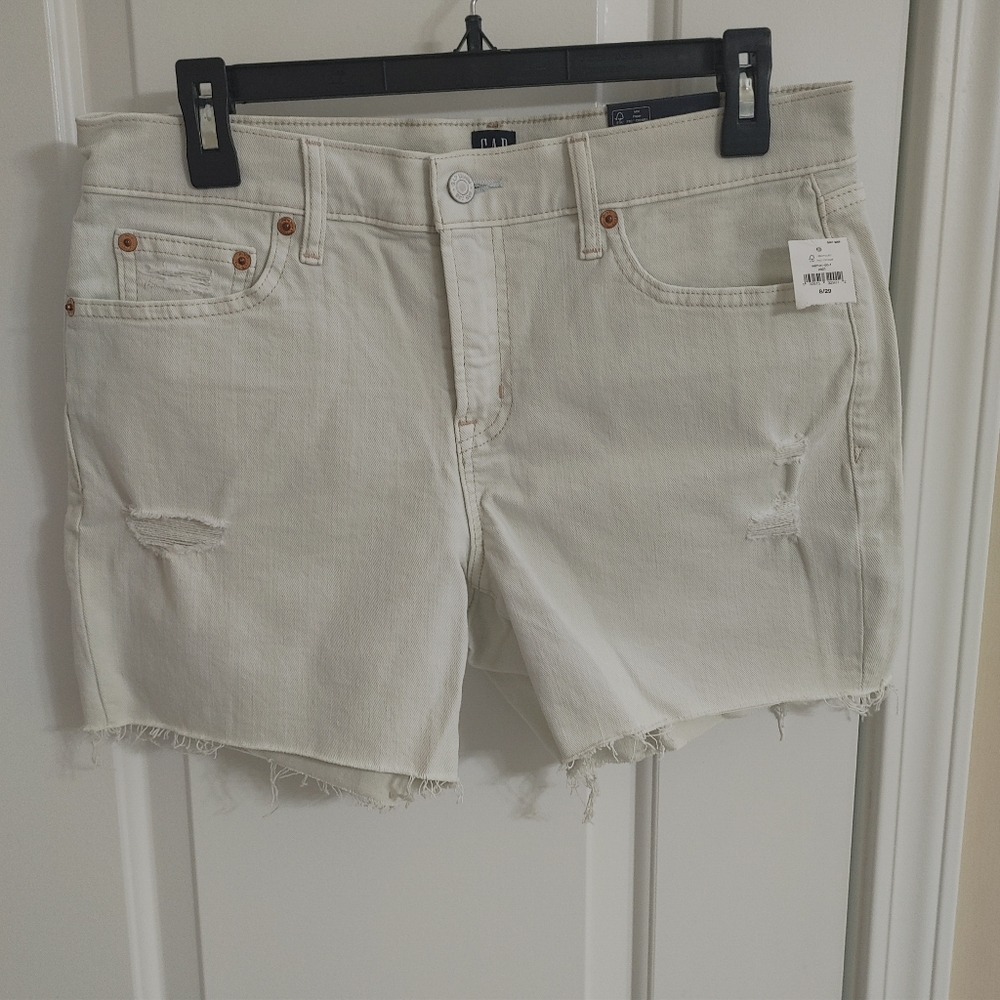 Gap shorts
